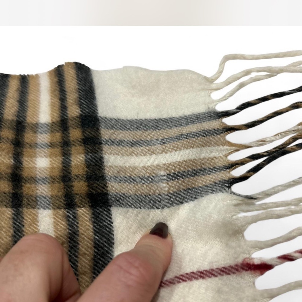 IV. Fraas Cashmink Wide Check Plaid Fringe Unisex Scarf Cream Black Burgundy - Picture 6 of 6